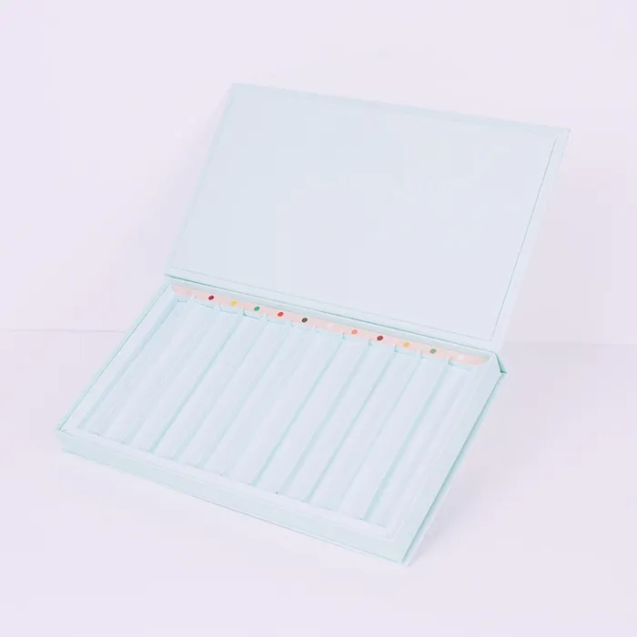 Liburu estiloko kutxak